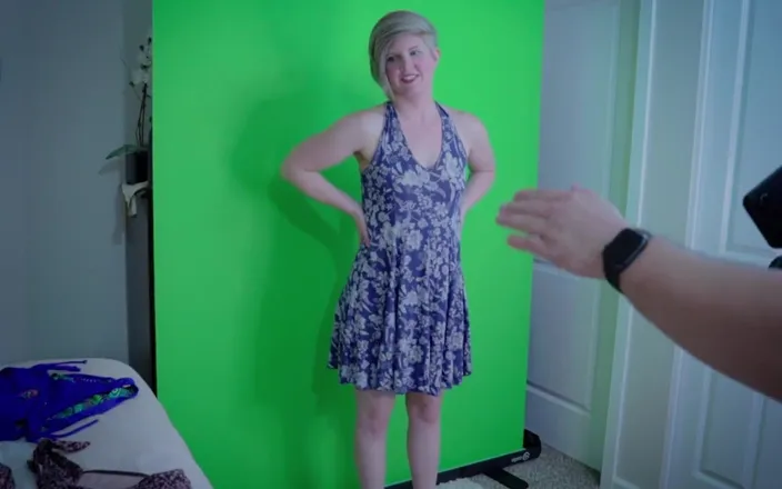 Housewife Ginger: Cheating Housewife Fucks Photographer During Swimsuit Photoshoot - Housewife Ginger