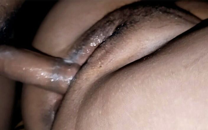 Indian houswife (Bangali bhabi): 印度性感的孟加拉布迪 XXX Videio。德西孟加拉妻子楚代在家里。