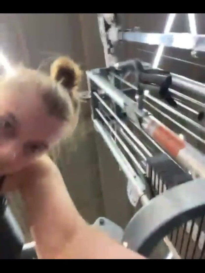 JuiceLussie: Hard Fucking in the Gym
