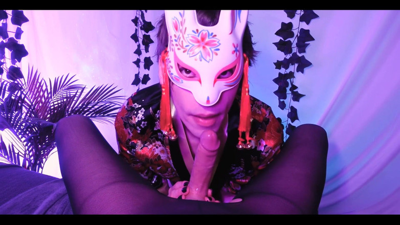 Trappybae: POV: 사정할 때까지 빨아주는 신비 여우 펨보이