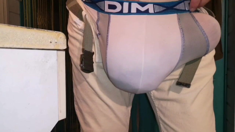 Monster_Meat_: Corduroy pants bulging