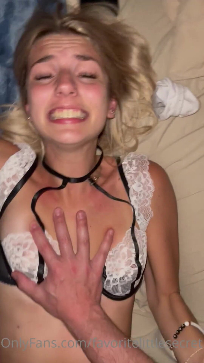 Ambie Bambii: Teen Služka dostane
