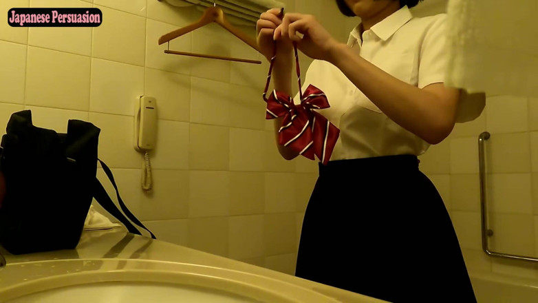 Asian happy ending: Charm encantadora roba la escena mientras un deseo cosplay conduce...