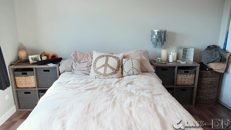 GLASSDP: Dziewica w prawdziwym życiu pokazuje swoją cipkę i błonę dziewiczą, gdy...