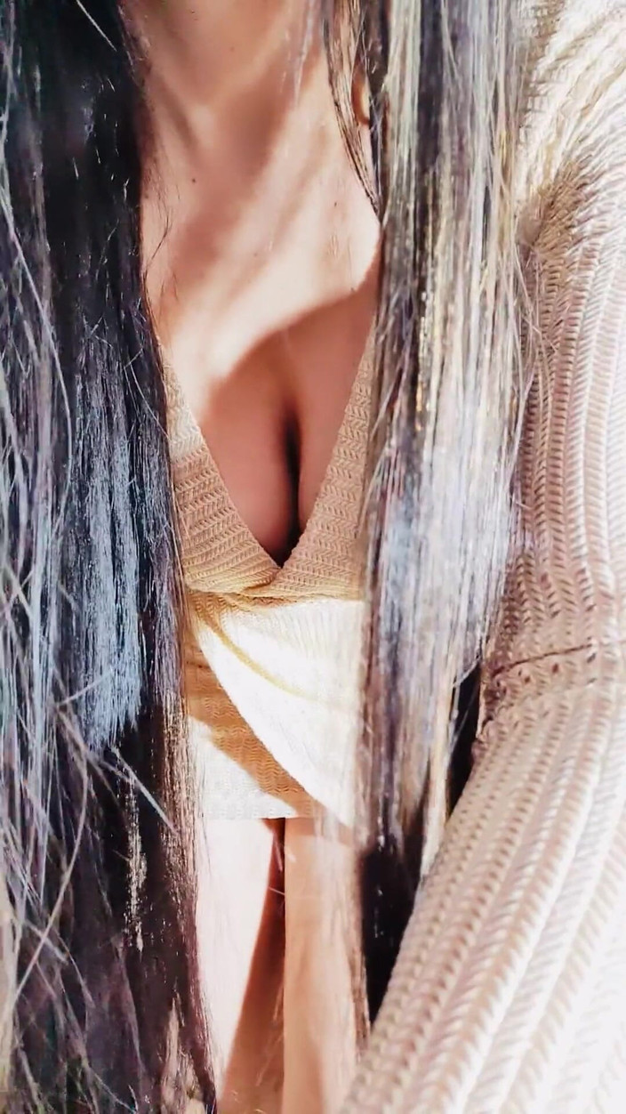 Vika_Sexting: Golden Skin的神秘