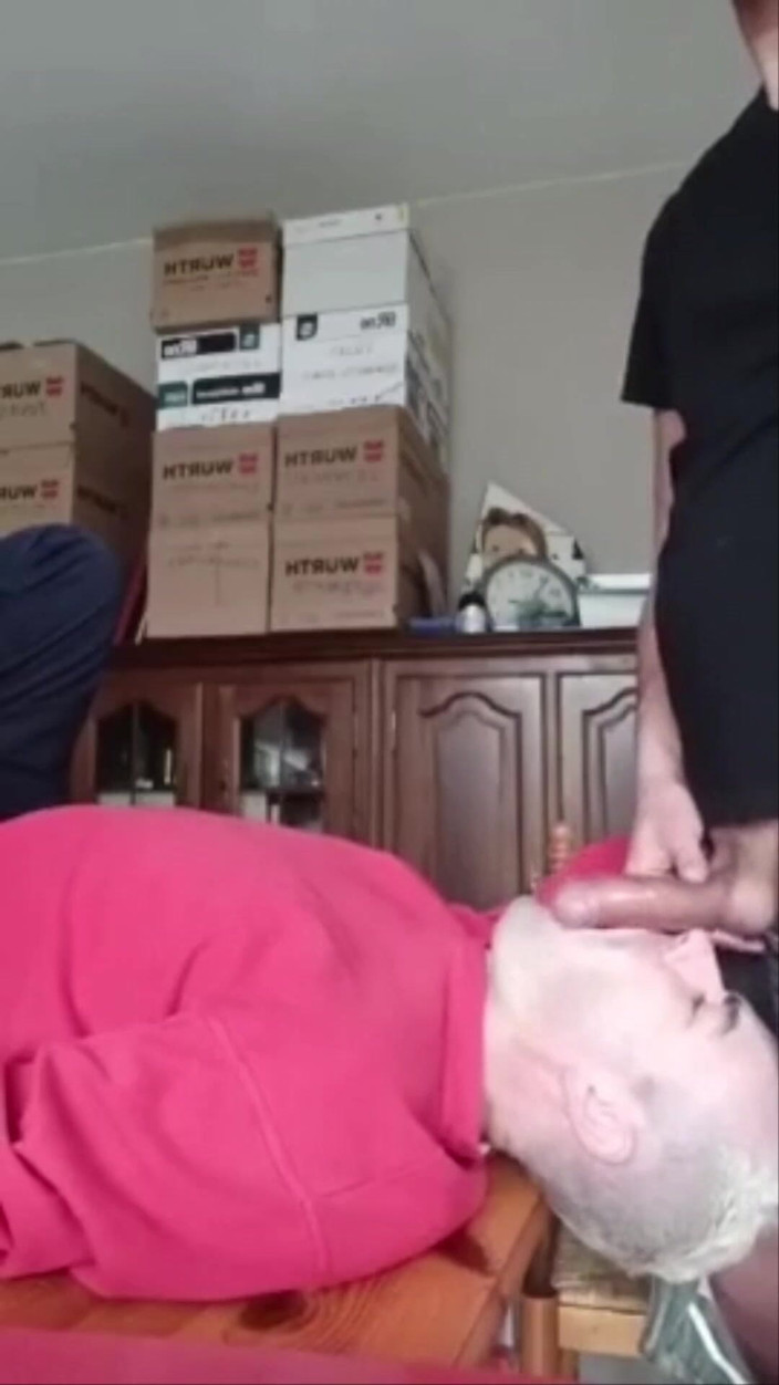 Justin hoodwar: Kompilasi Dot