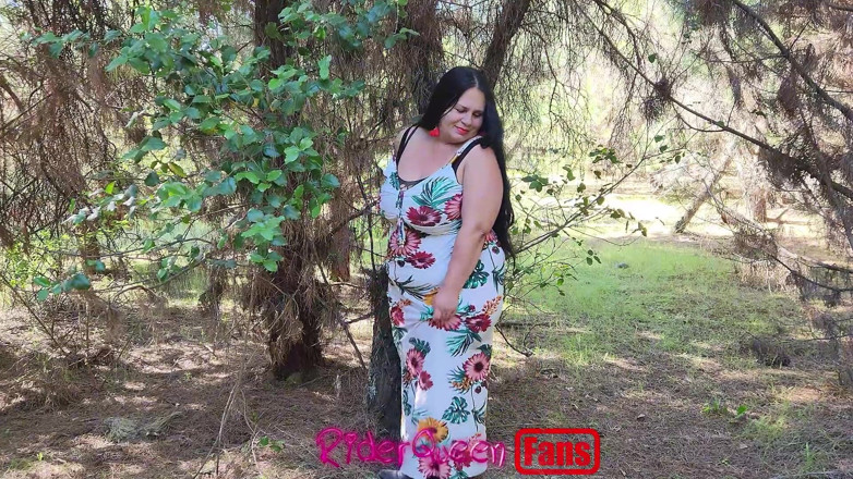 Only Riderqueen BBW Step Mom Latina Alone: Riderqueen na zewnątrz: Filmy dla fanów na świeżym powietrzu