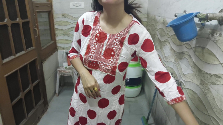 Saarabhabhi6: Saara Desi継母ホットトークとヒンディー語オーディオでロマンスに裸になる