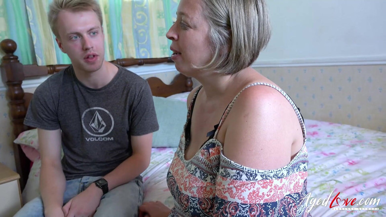 Old Nanny: AGEDLOVE - Zralá žena šuká učitele kytary