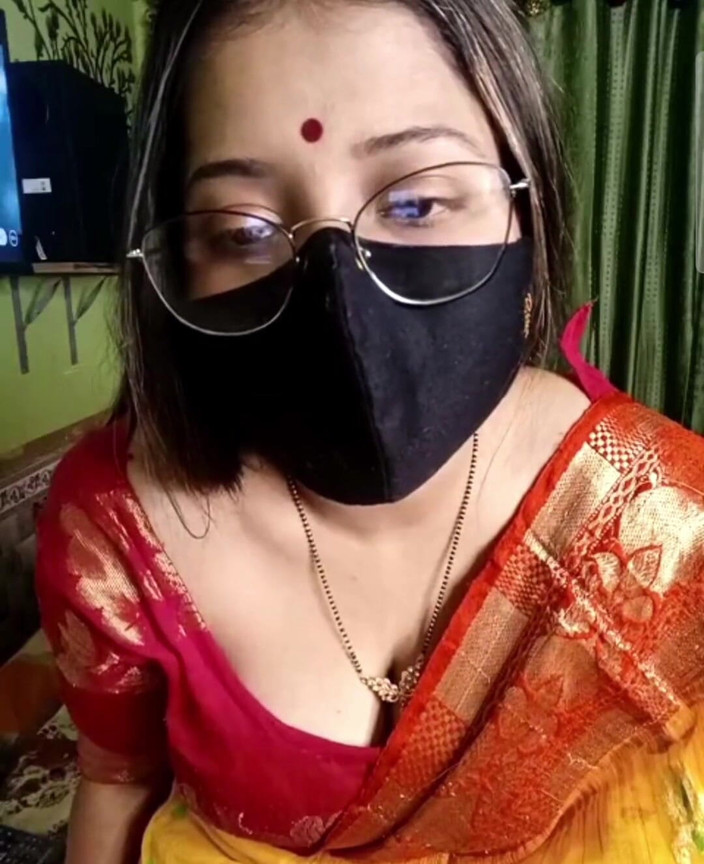 Kanchan devi: インドのセクシーなリサBhabi