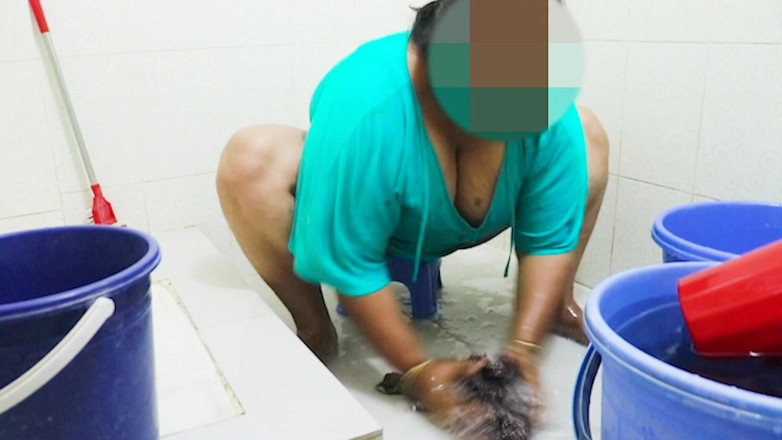 Morjenabb: Desi coppia indiana in bagno desi fare il bagno