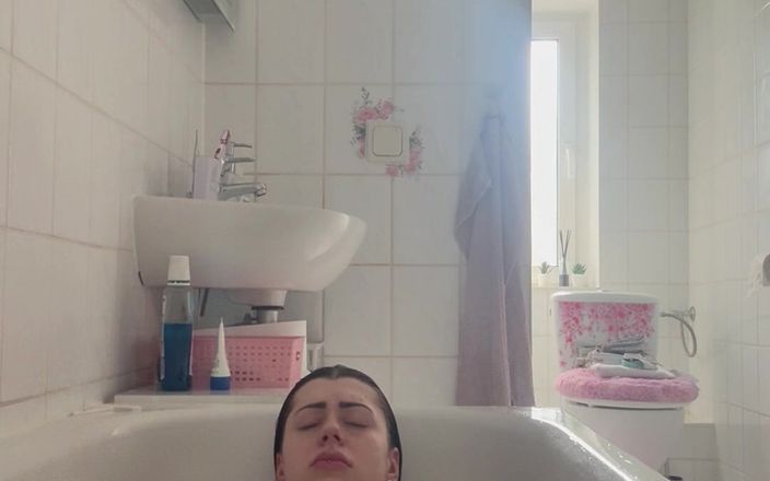 Princess1312: Chętnie odpowiem na wszelkie pytania