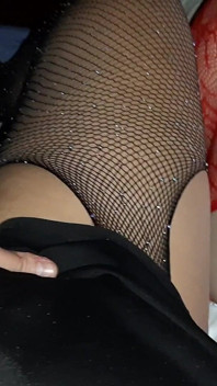 Một cuckold xem và thủ dâm khi vợ anh ấy nhận được cunnilingus
