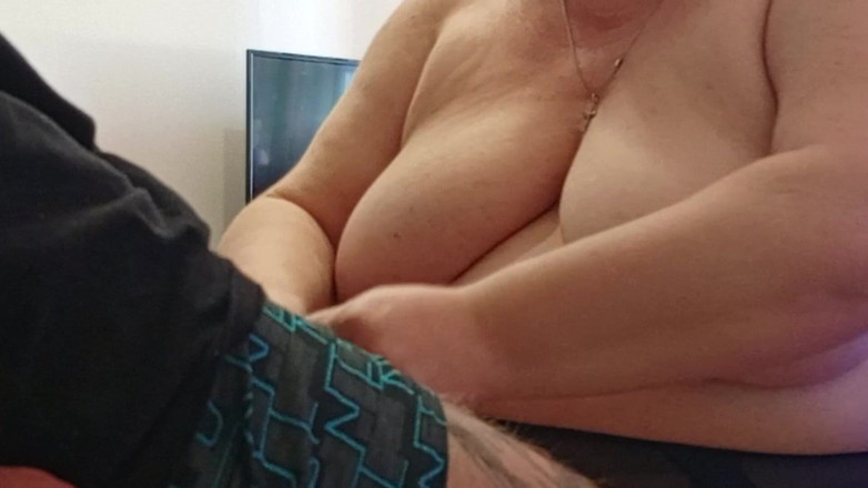 Zona901: Một người bạn thổi kèn và móc cua cho đến khi...