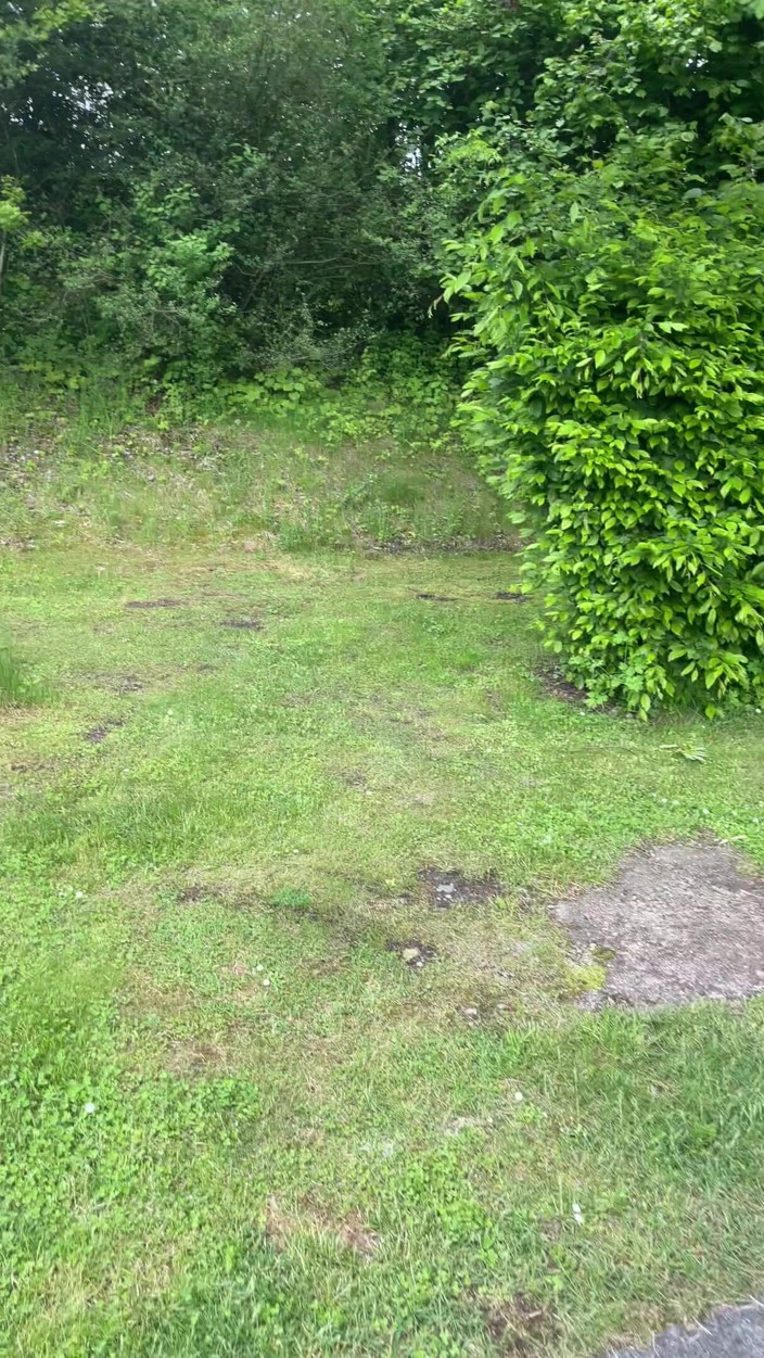 Spuirtcouplexxxx: Pissing and squirt out of the car