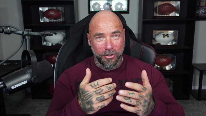 Raw and Uncensored with Masculine Jason: Pravda o sexu a látkách