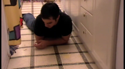 Femdom Austria: Feed him from the floor