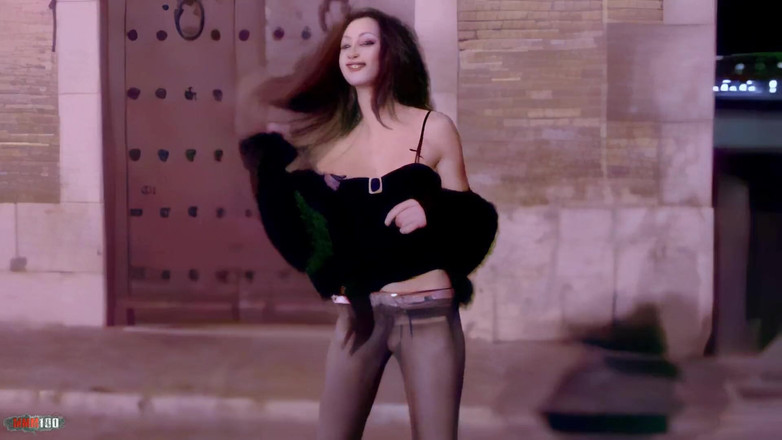 MMM100: 安吉丽娜：漂亮的阿拉伯安吉丽娜脱衣舞