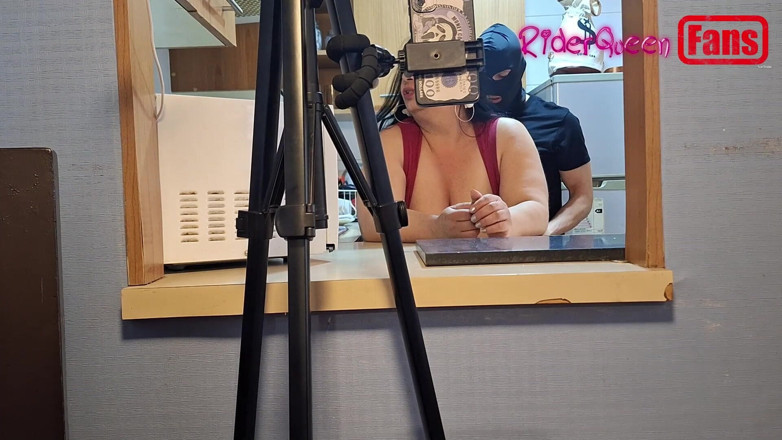 Riderqueen: Vídeos para fãs de um jovem mascarado me fode na...