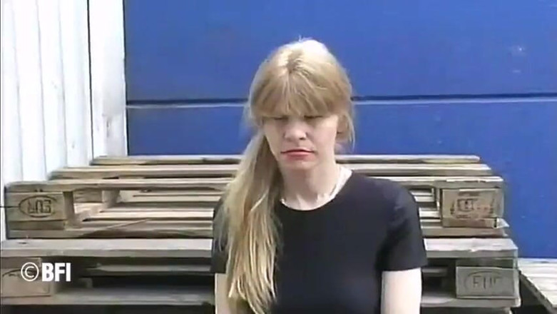 Hardcore slave sex: Děsivé milfky, které jsou potrestány venku