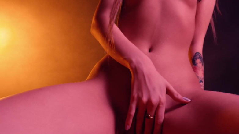 Pink Lights Entertainment: Your baby pearl - consente di giocare duro figa bagnata