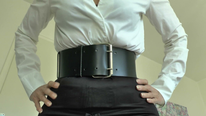 Lady Victoria Valente: Wide &amp; Tight Belts Part 85 - Lady Victoria Valente