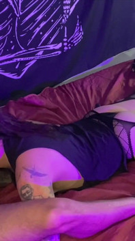 Esta mariquita femboy trans cd tiene la mejor mamada de todos, bbc