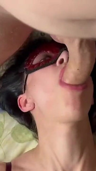 Zungenanal mit ihm und lecken, eier und er fickt meine tiefe kehle