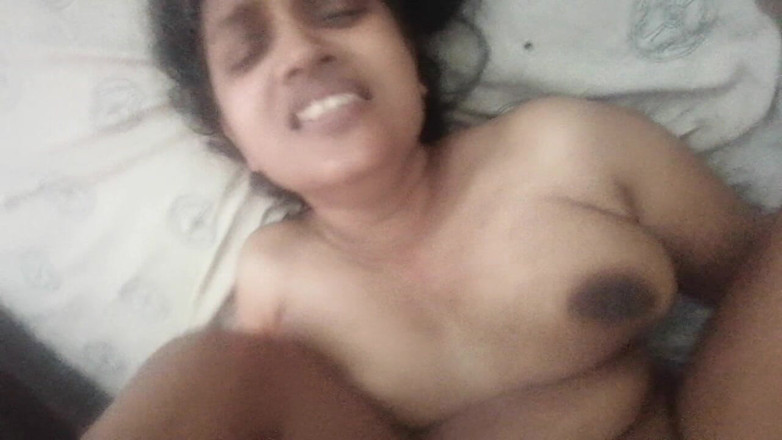 Tina Baby: Hintli üvey annem ağzına boşalıyor