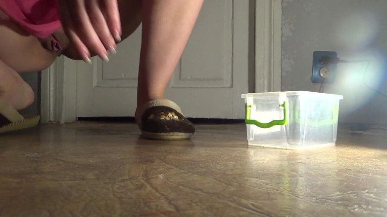 Sexy Milf: Full bladder of piss after long desperation