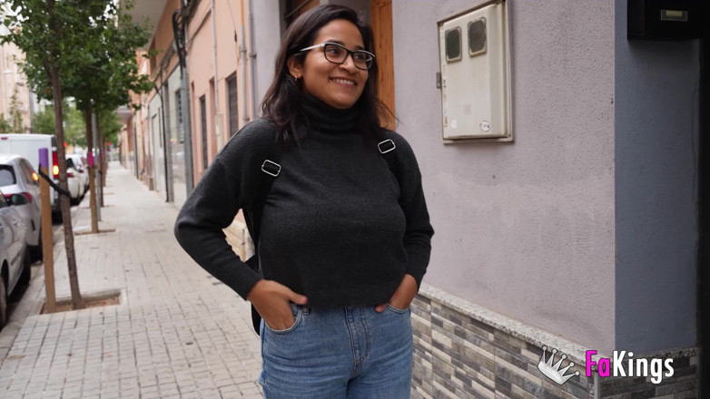 FAKings: นมใหญ่สาวลาติน่า Lana Villafuerte ร้อนแรงมาก! อาบน้ำ ช่วยตัวเอง แล้วเย็ดมันส์ๆ... วันสุดเพอร์เฟกต์