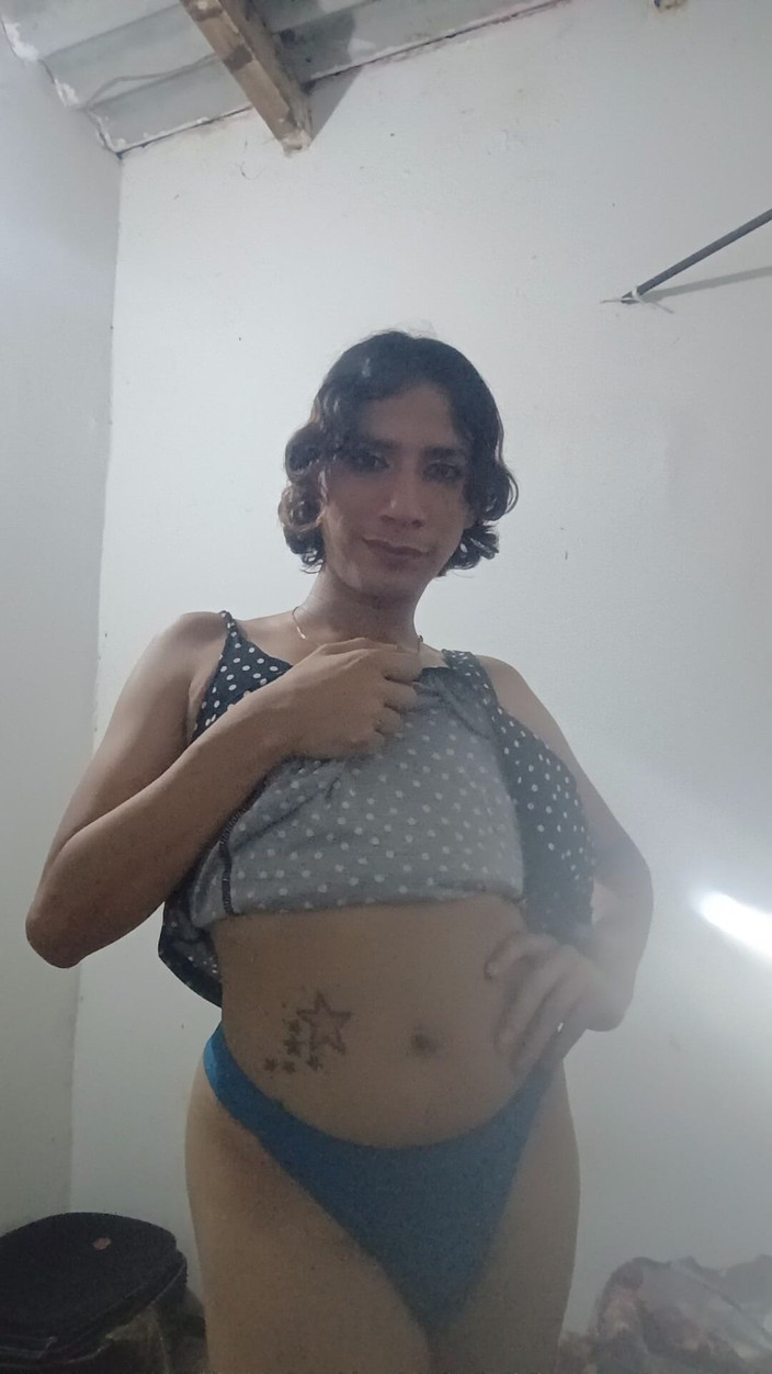 Femboy from Colombia: Tento nový sexy taneční okamžiky