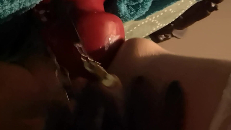 Extreme Anal Lovers: Sitting on big red plug and sucking