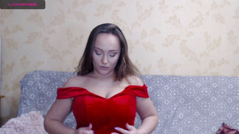 Afina Love: Orgasme humide avec convulsions