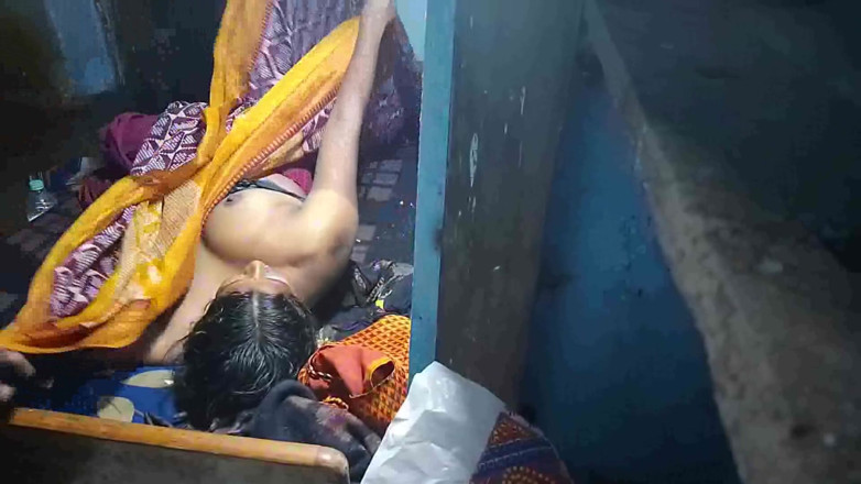 Desi palace: Hintli ateşli seksi yenge chudai