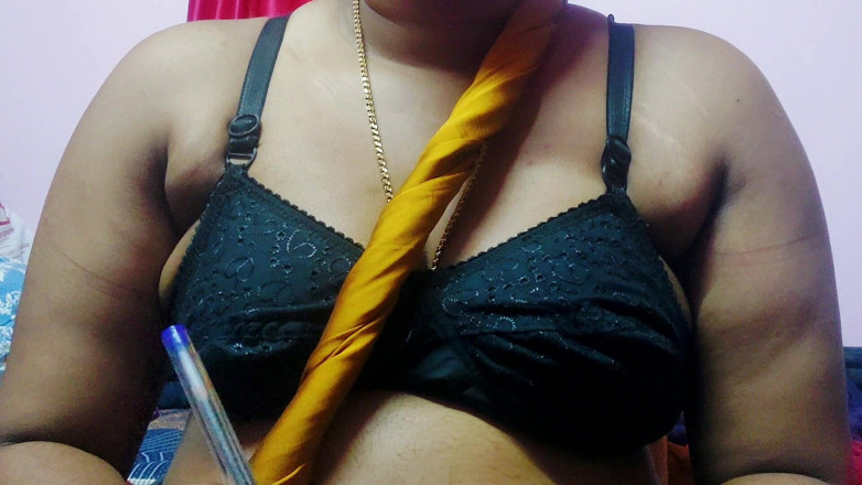 Desi Mohini: Sexy bhabhi sama s nevlastním bratrem