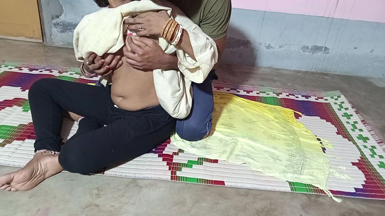 FireeCouple: 陌生人走进房子喝水，离开了我。