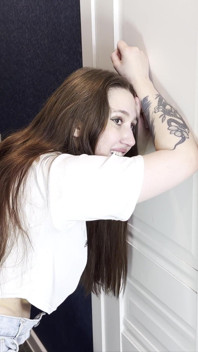 Můj Nevlastní Bratr Zavřel Záchod a Já Jsem Se Vyčůrala