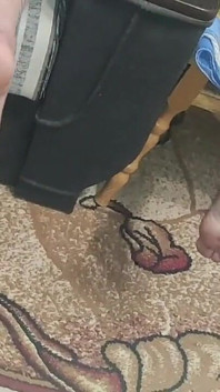 Šukání zadku, kouření velkého ptáka