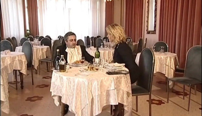 XTime Vod: Blondine met grote borsten houdt van grote penis gewoon in...