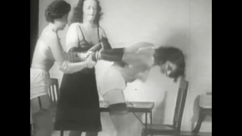 Vintage Megastore Full hd: Шлюха связалась и возбудилась