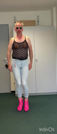 Uomo travestito