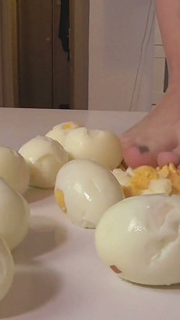 I crush your nuts like these eggs!