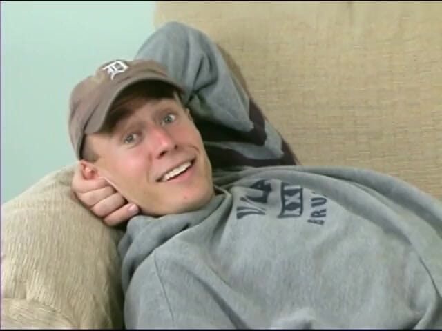 Dangerous Teens: Guy pretends he is a model scout and ends up...