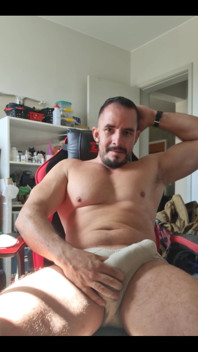 I Woke up Very Horny, Look How I Am.