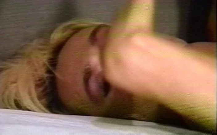 Porn mansion: Eromania masukin ke mulutmu.