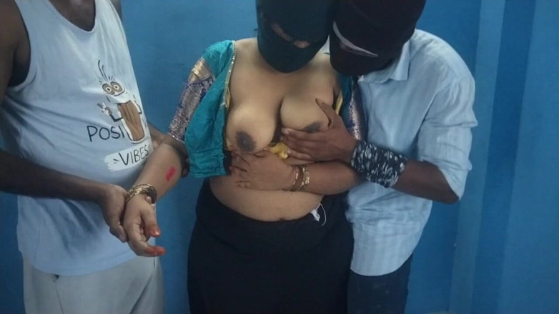 Tamil lesbian: Моя дружина займається сексом з моїм босом. Гаряча трійка