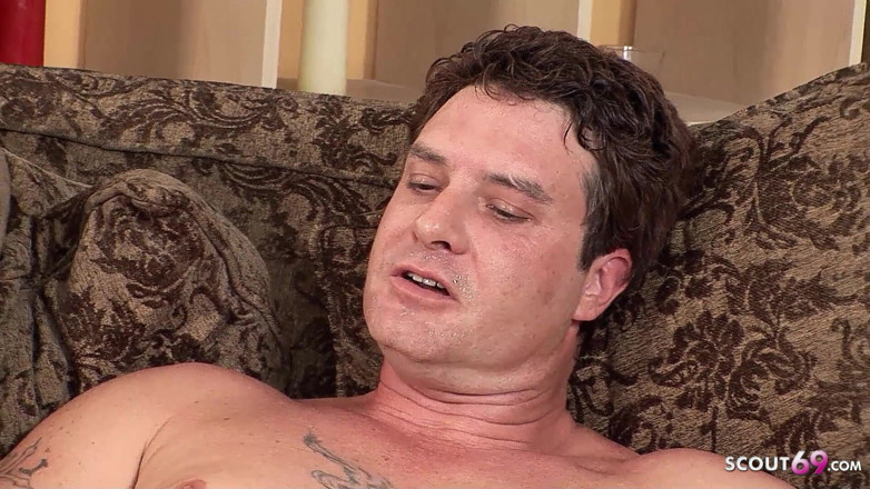 Full porn collection: Sarışın genç kız oyuncu seçmelerinde fotoğrafçı tarafından sert sikiliyor