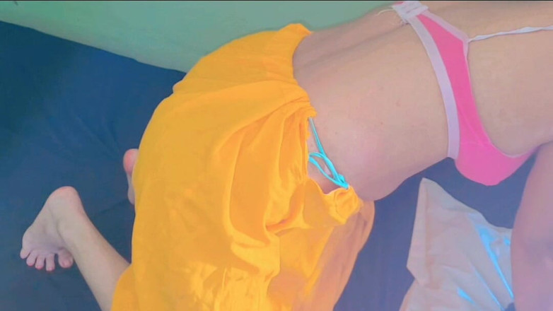 Housewife 69: Isteri jiran panas seks menggoda