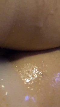 Watch This Huge Creampie Pouring From My Pussy